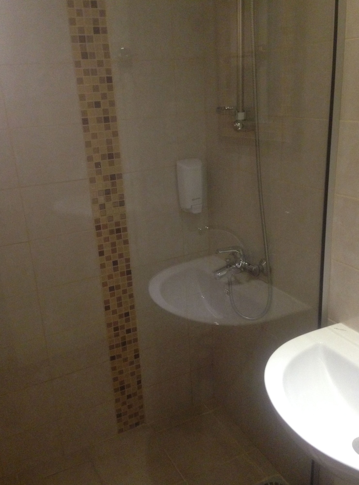 

Roma - Oroklini - Antonis G. Hotel Apartments