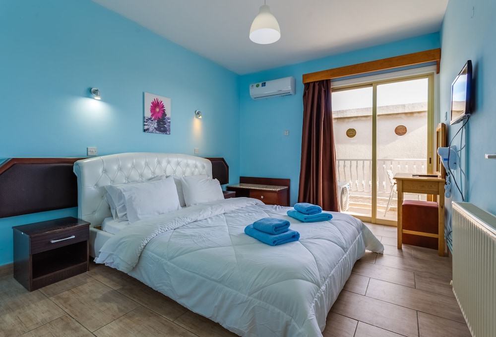 

Roma - Pyla - Antonis G. Hotel Apartments