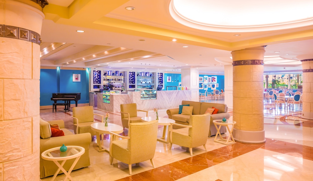 

Roma - Ajman - Coral Beach Resort Sharjah