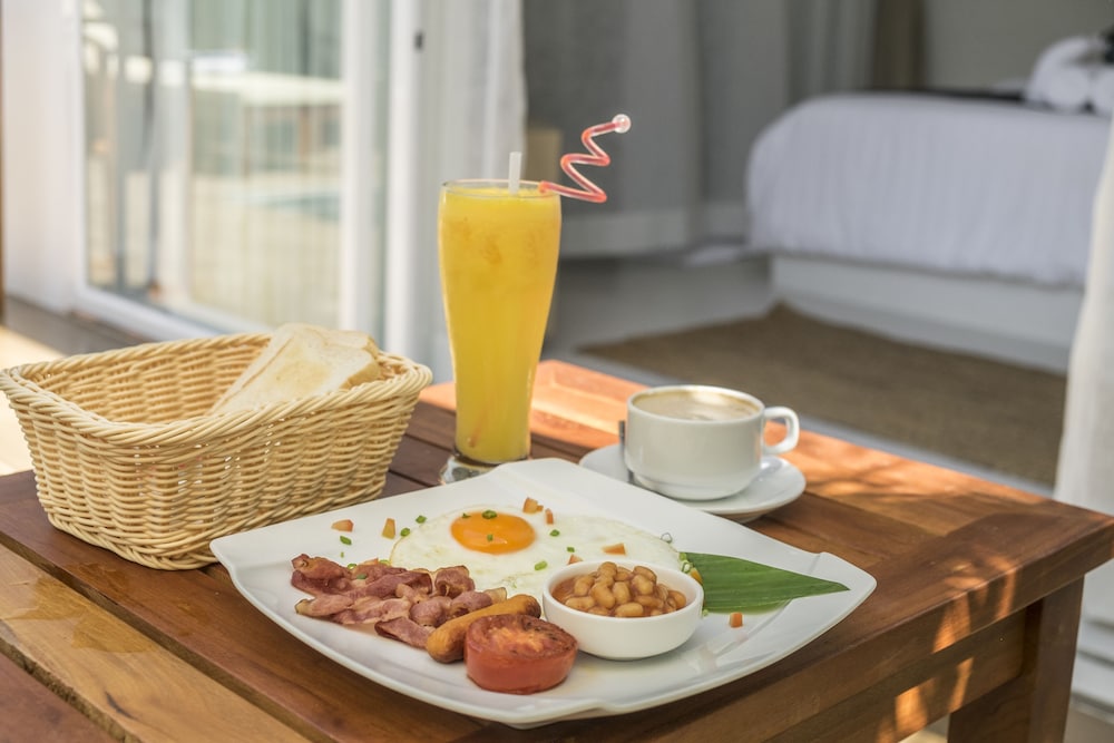 

Milano - Phumĭ Kâng Kéng - Sahaa Beach Resort
