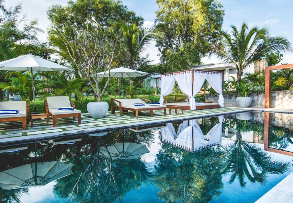 

Milano - Sihanoukville - Sahaa Beach Resort