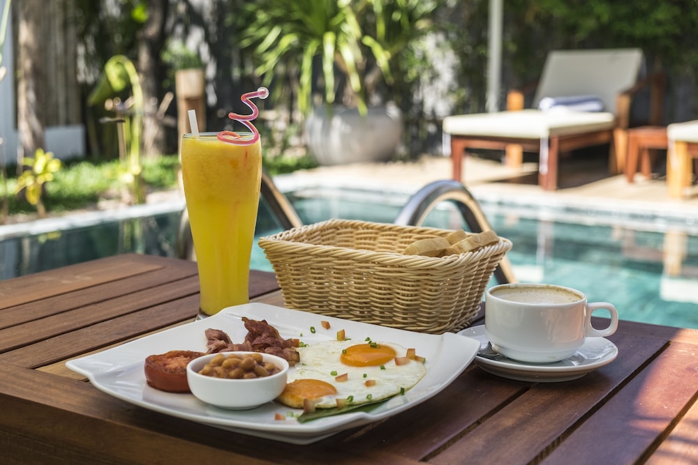 

Roma - Sihanoukville - Sahaa Beach Resort