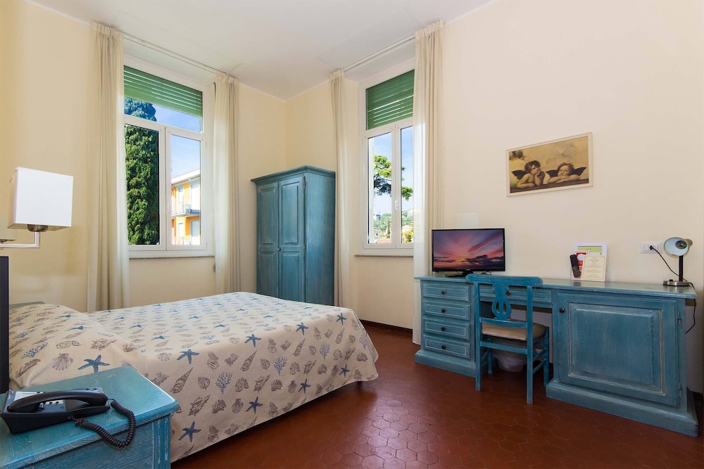 

Milano - Marina dʼAndora - Hotel Villa San Giuseppe