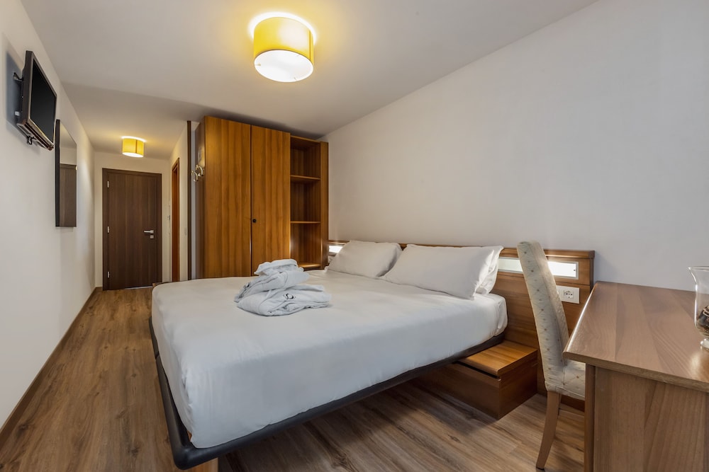 

Bari - Dimaro - Luna Wellness Hotel