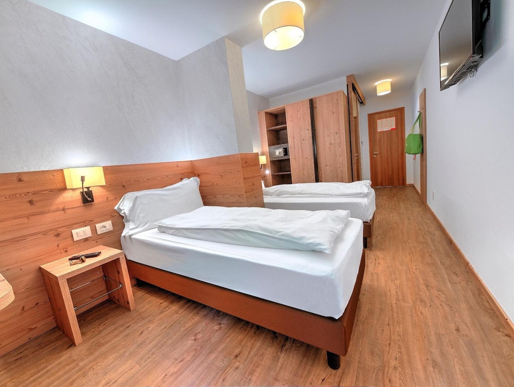 

Palermo - Folgarida - Luna Wellness Hotel