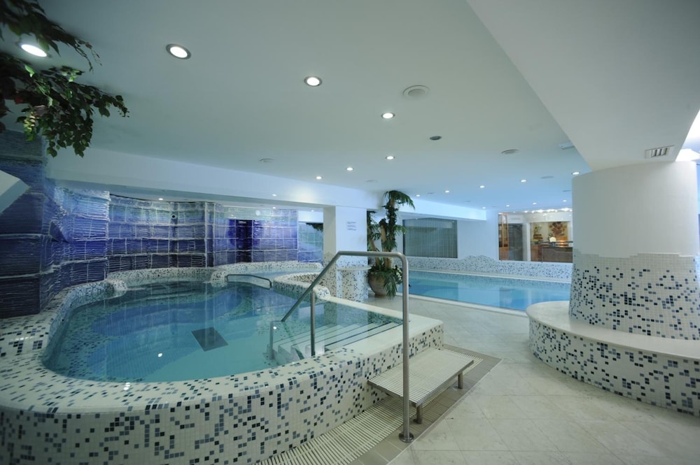 

Milano - Dimaro - Luna Wellness Hotel
