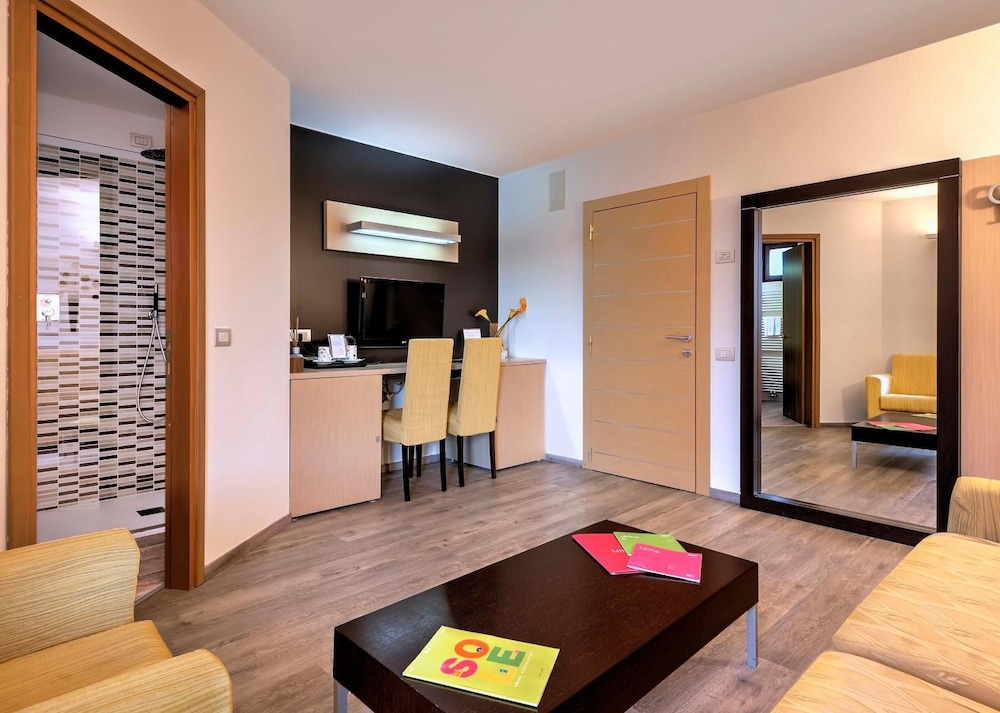 

Bari - Dimaro - Luna Wellness Hotel