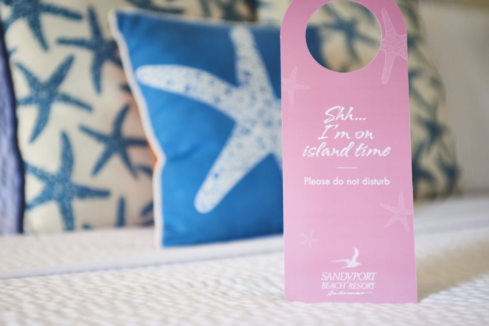 

Bologna - Gambier Village - Sandyport Beach Resort