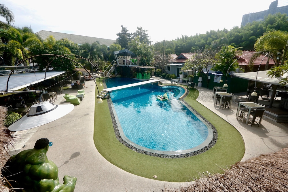 

Bologna - Pattaya - Momento Resort