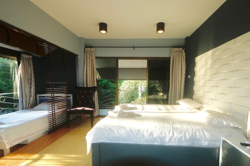 

Roma - Pattaya - Momento Resort