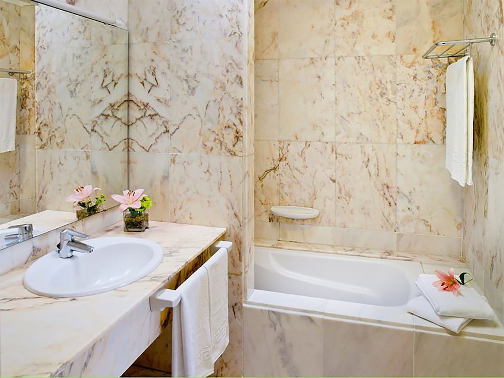 

Trieste - Santa Cruz de Tenerife - Hotel Principe Paz
