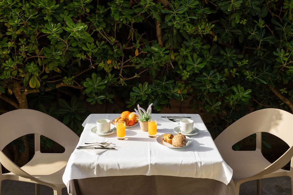 

Firenze - Macinaggio - Hotel URICORDU and SPA