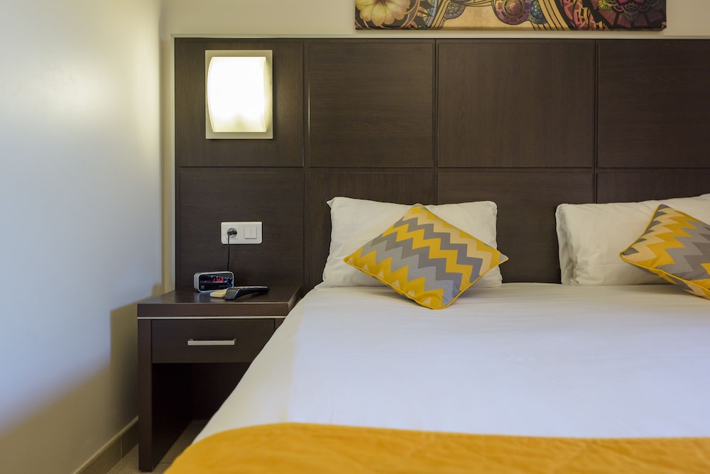 

Milano - Macinaggio - Hotel URICORDU and SPA