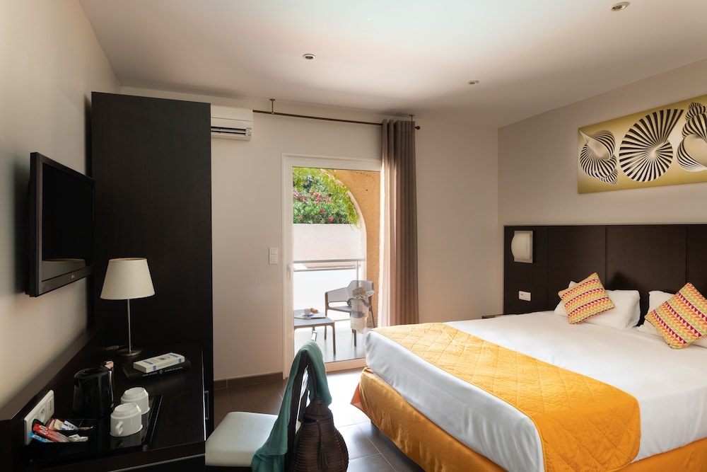 

Firenze - Macinaggio - Hotel URICORDU and SPA