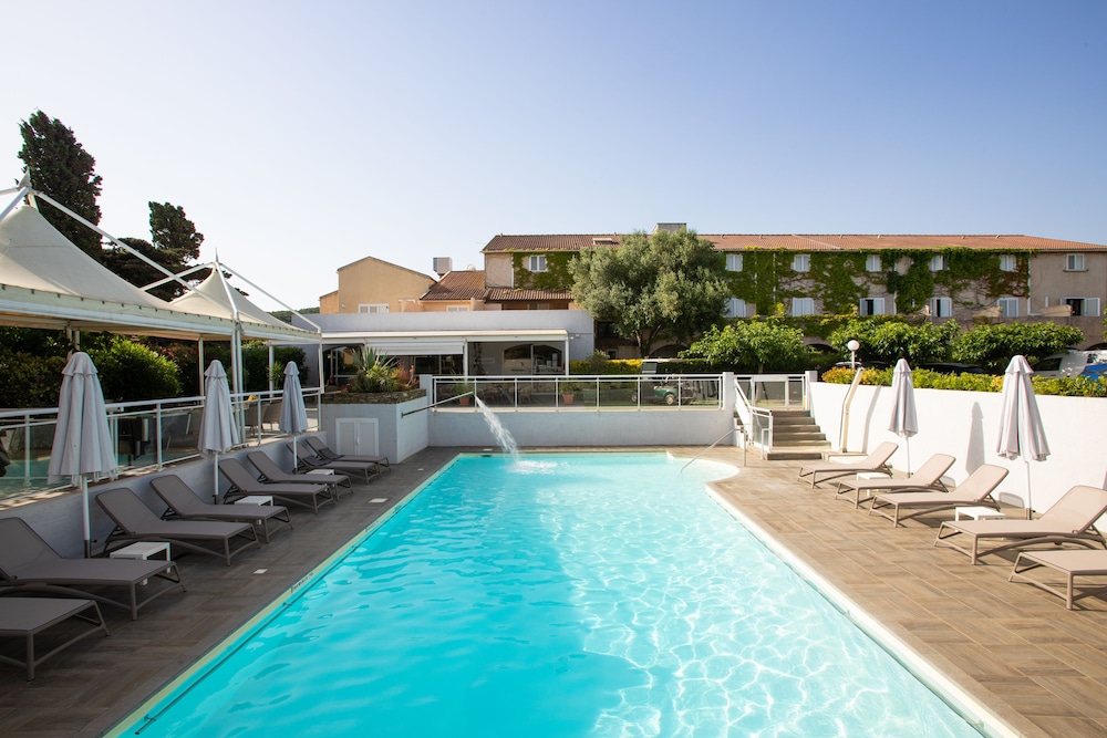 

Roma - Macinaggio - Hotel URICORDU and SPA