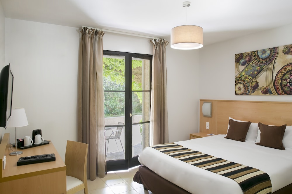 

Verona - Macinaggio - Hotel URICORDU and SPA