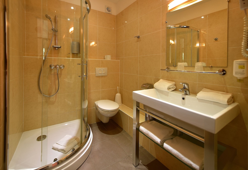 

Milano - Macinaggio - Hotel URICORDU and SPA