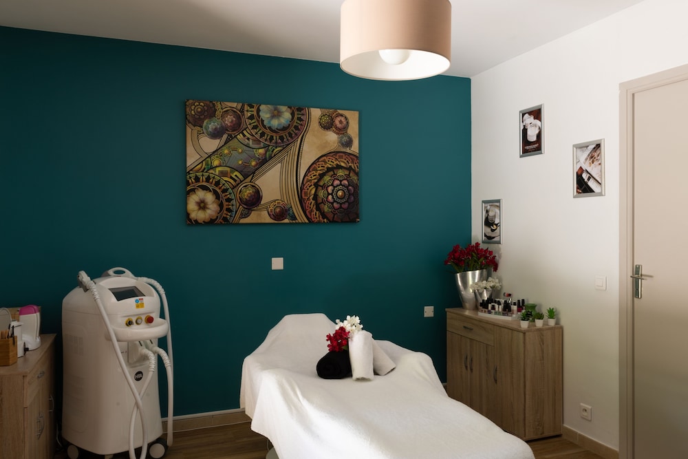 

Verona - Macinaggio - Hotel URICORDU and SPA
