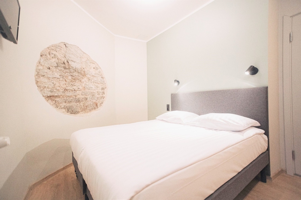 

Roma - Tallinn - Rija Old Town Hotel