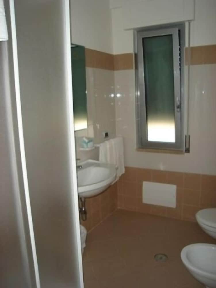 

Bologna - Rossano Calabro - Hotel San Luca