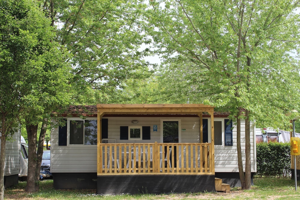 

Roma - Peschiera del Garda - Butterfly Camping Village