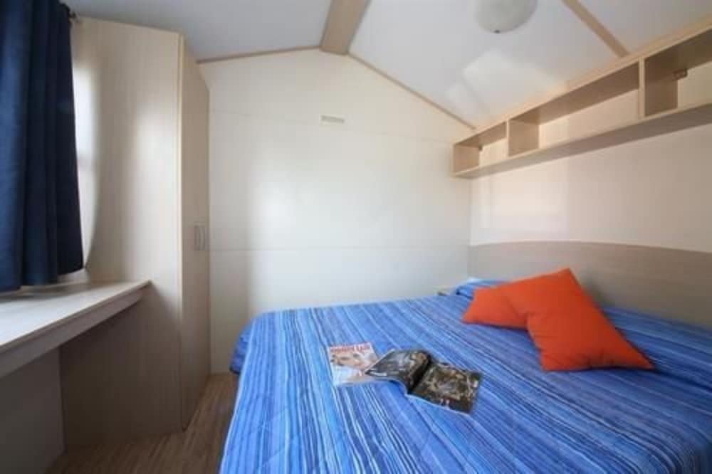 

Palermo - Castelnuovo del Garda - Butterfly Camping Village