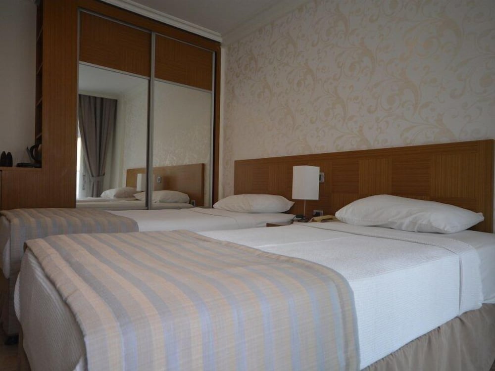 

Milano - Turunç - Hotel Devamlı