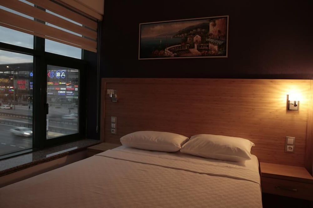 

Napoli - Beylikduzu - Demir Suite Hotel