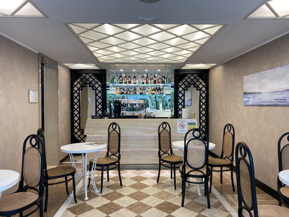 

Palermo - Gabicce Mare - Hotel President - Vintage Hotel in centro