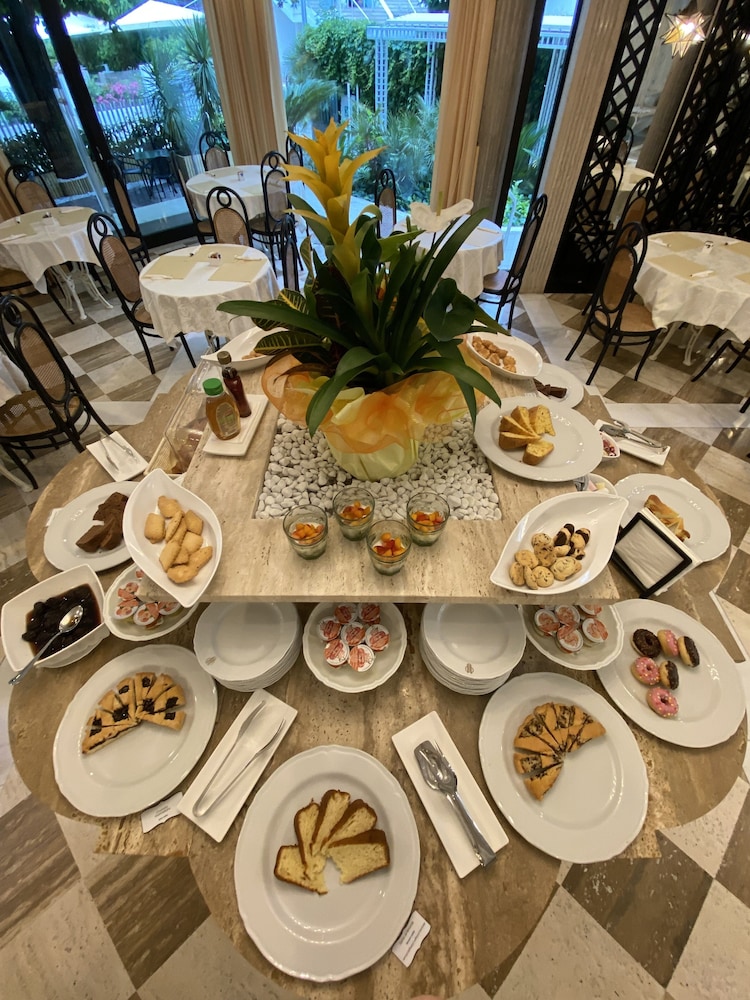 

Catania - Gabicce Mare - Hotel President - Vintage Hotel in centro