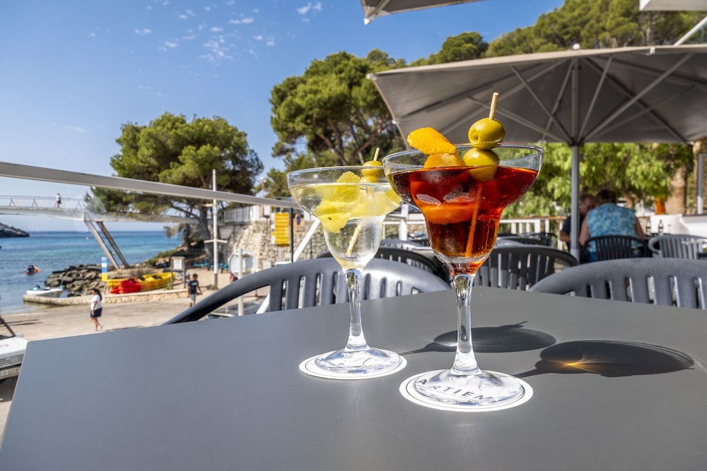 

Milano - Cala Galdana - ARTIEM Audax - Adults Only Hotel