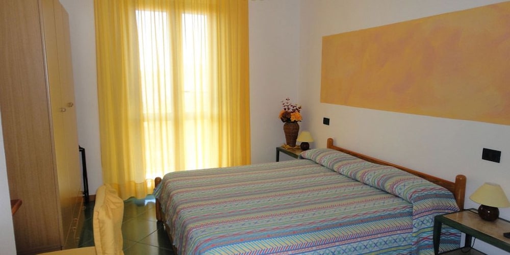 

Milano - Cuile Ezi Mannu - Hotel Silvestrino