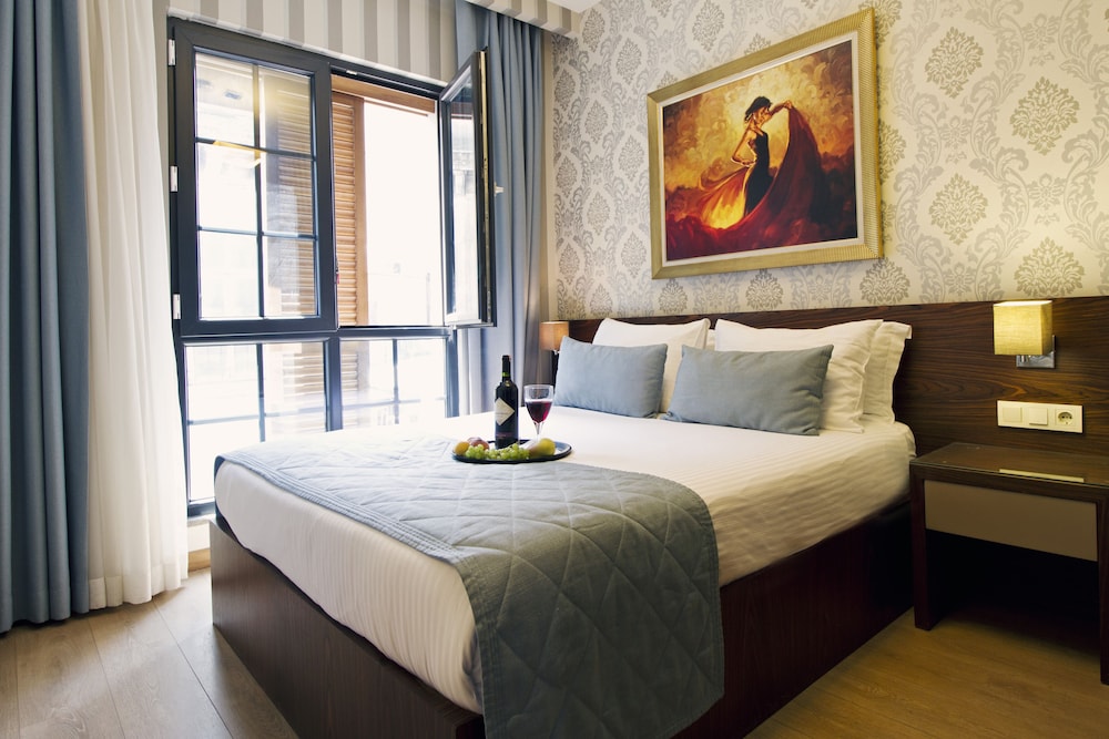 

Milano - Istanbul - Alba Hotel Taksim
