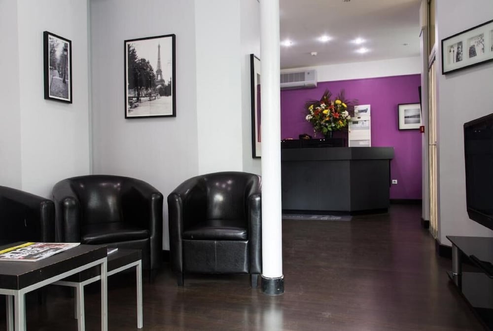 

Lamezia Terme - Saint-Denis (Ile-de-France) - Hotel du Chemin Vert