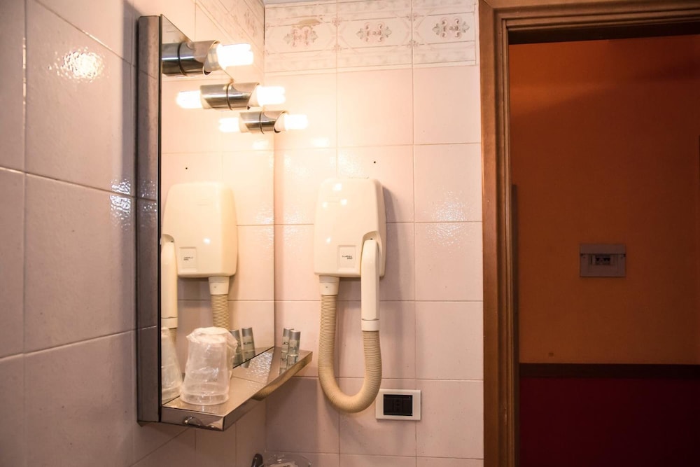 

Olbia - Milano - Hotel Corallo