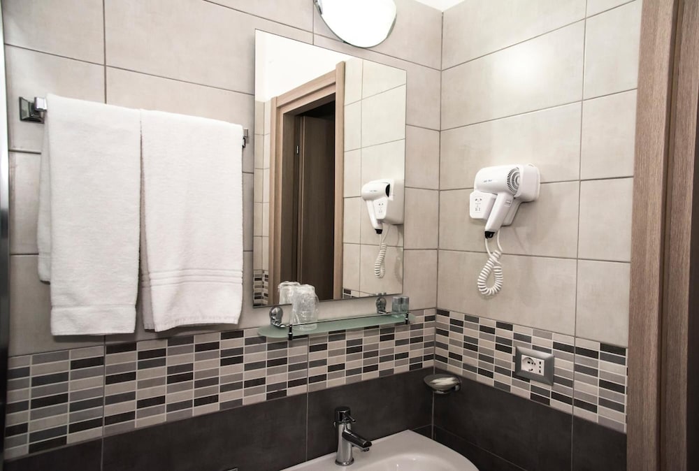 

Brindisi - Milano - Hotel Corallo
