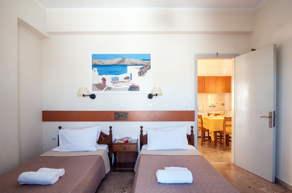 

Napoli - Santorini, Isole Greche - Holiday Beach Resort Santorini
