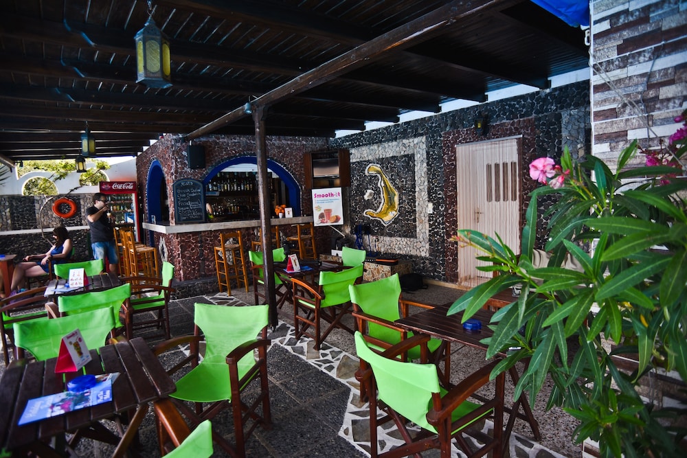 

Torino - Perivolos - Holiday Beach Resort Santorini