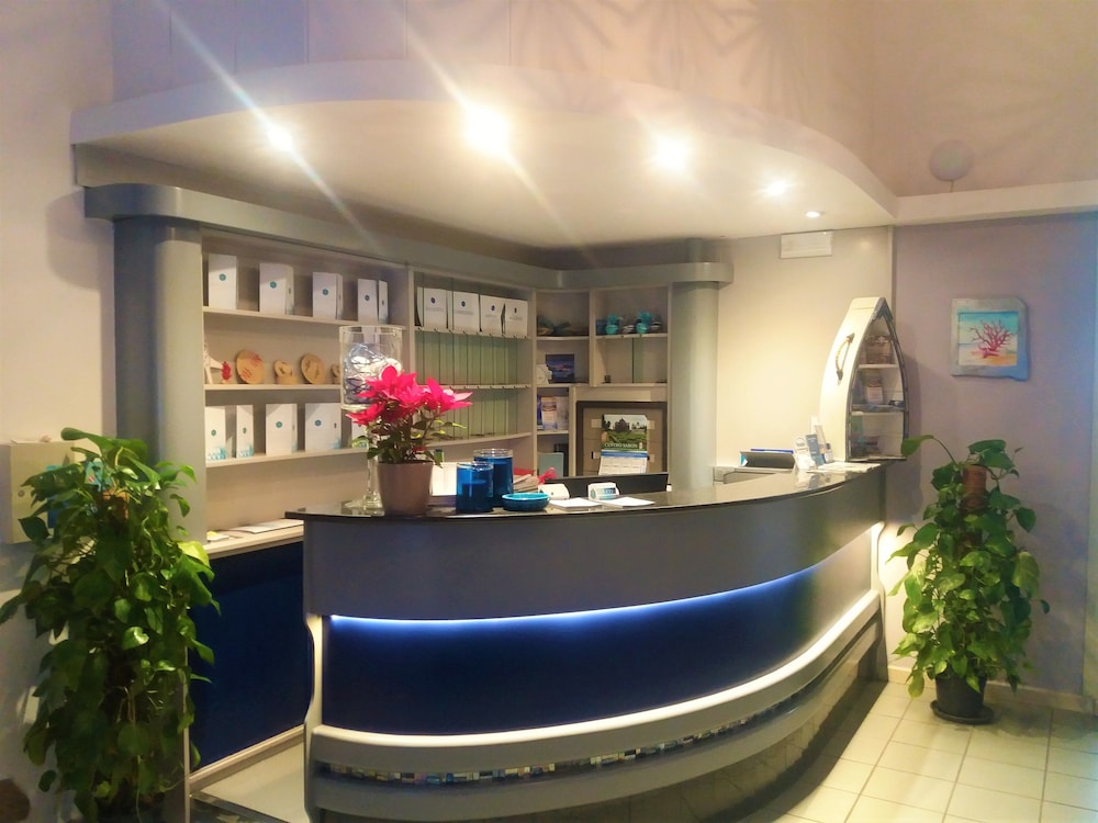

Napoli - Castelsardo - Hotel Meli