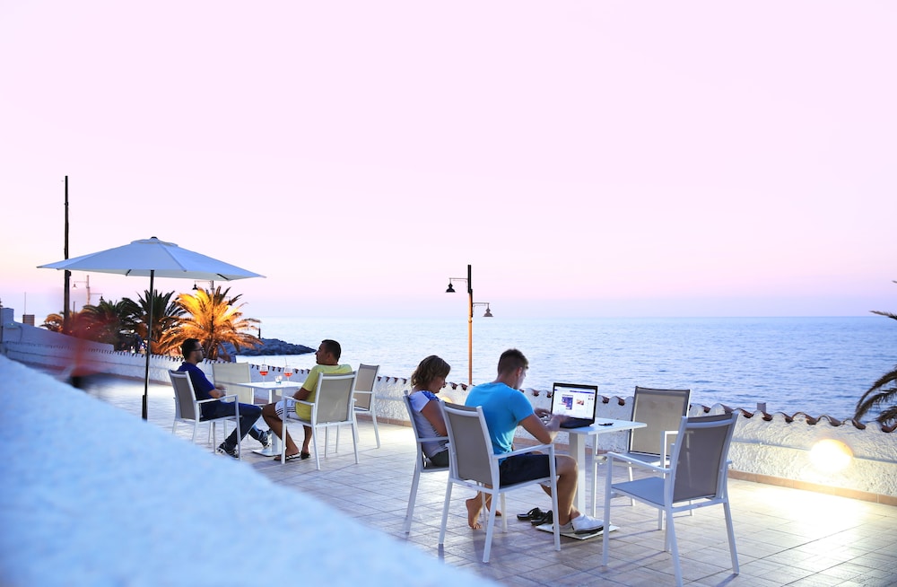 

Trieste - Castelsardo - Hotel Meli