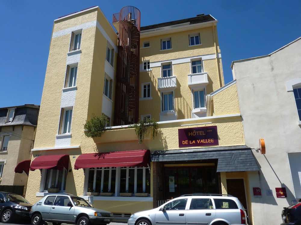 

Napoli - Lourdes - Cit'Hotel de La Vallée