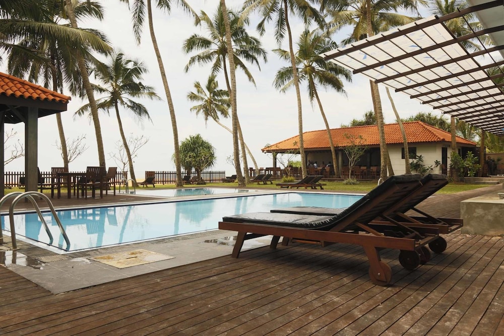 

Roma - Wadduwa - Blue Beach