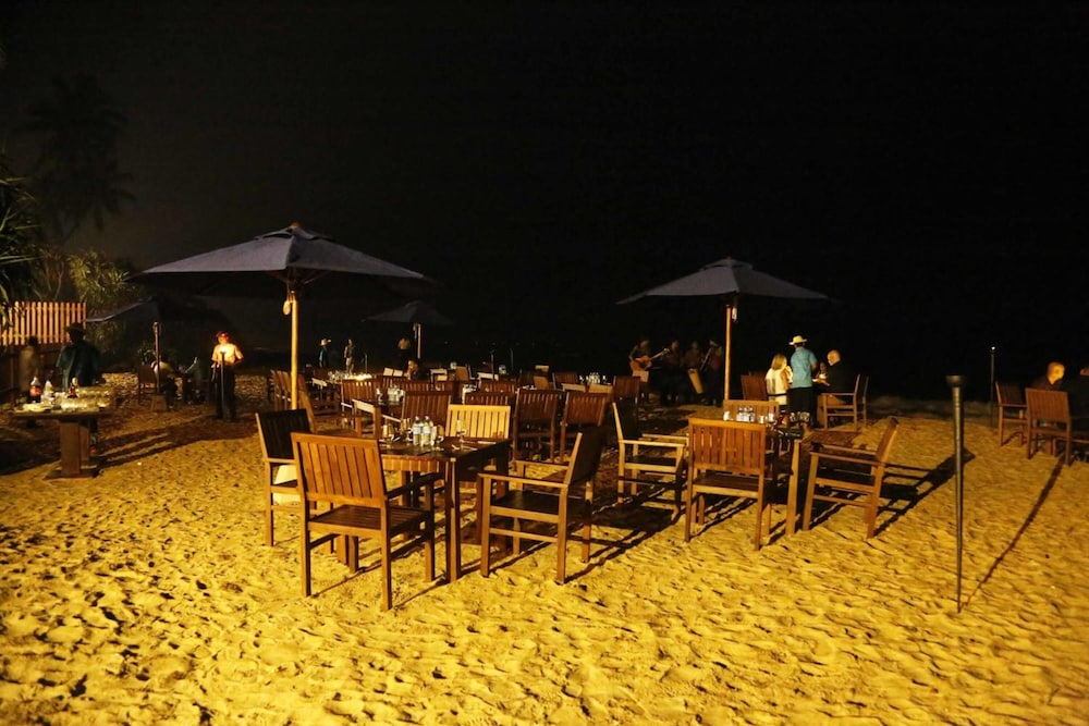 

Venezia - Wadduwa - Blue Beach