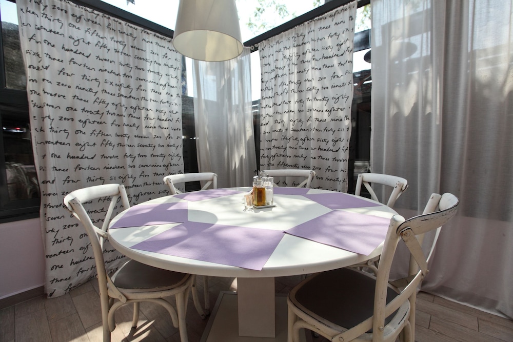 

Roma - Glyfada (Attica) - Galaxy Hotel