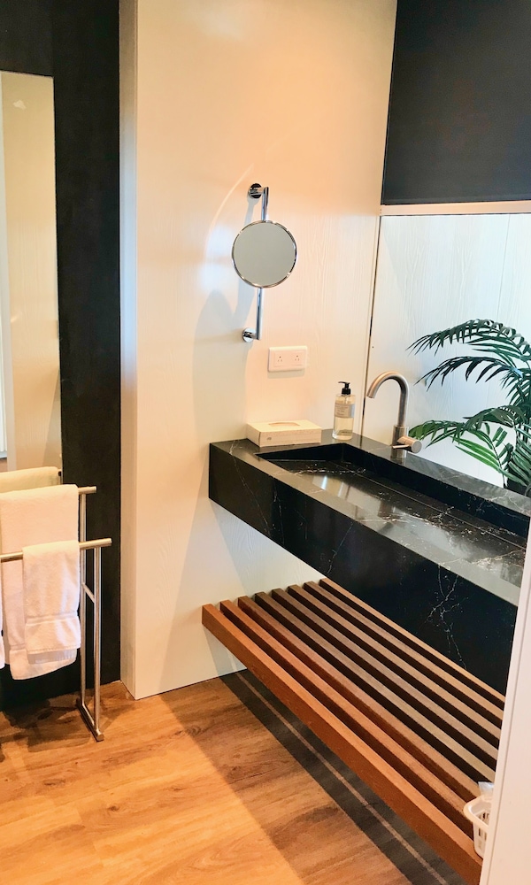 

Milano - Sint Marteen, Karib-térség - Holland House Beach Hotel