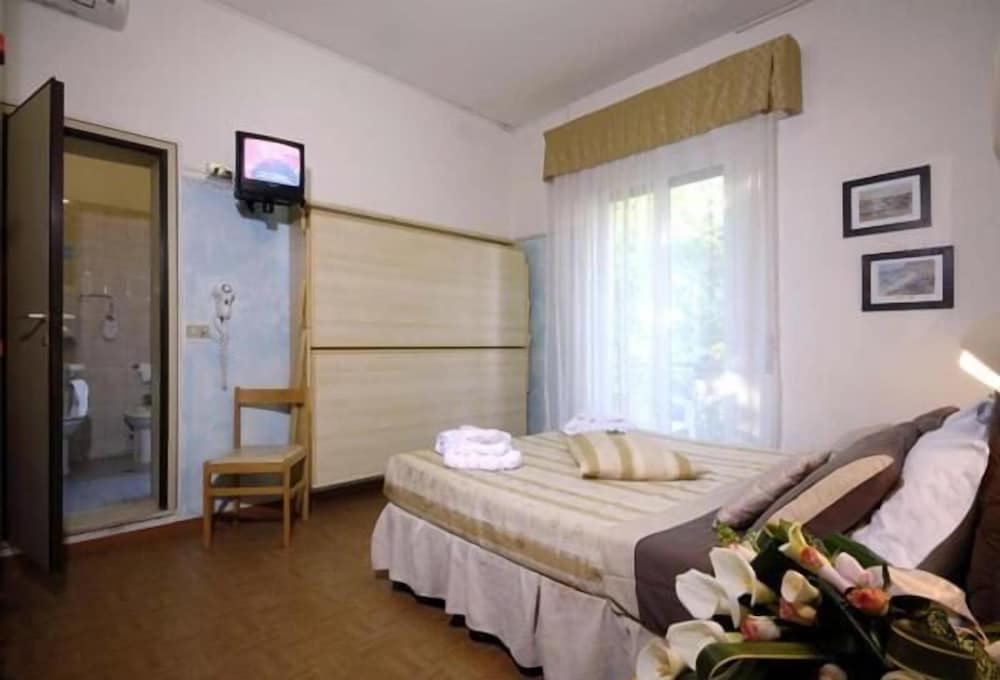 

Palermo - Riviera Romagnola, Mare Italia - Hotel La Gioiosa