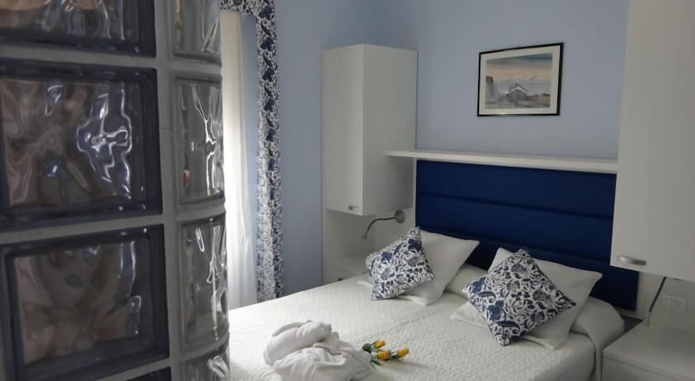 

Palermo - Riviera Romagnola, Mare Italia - Hotel La Gioiosa