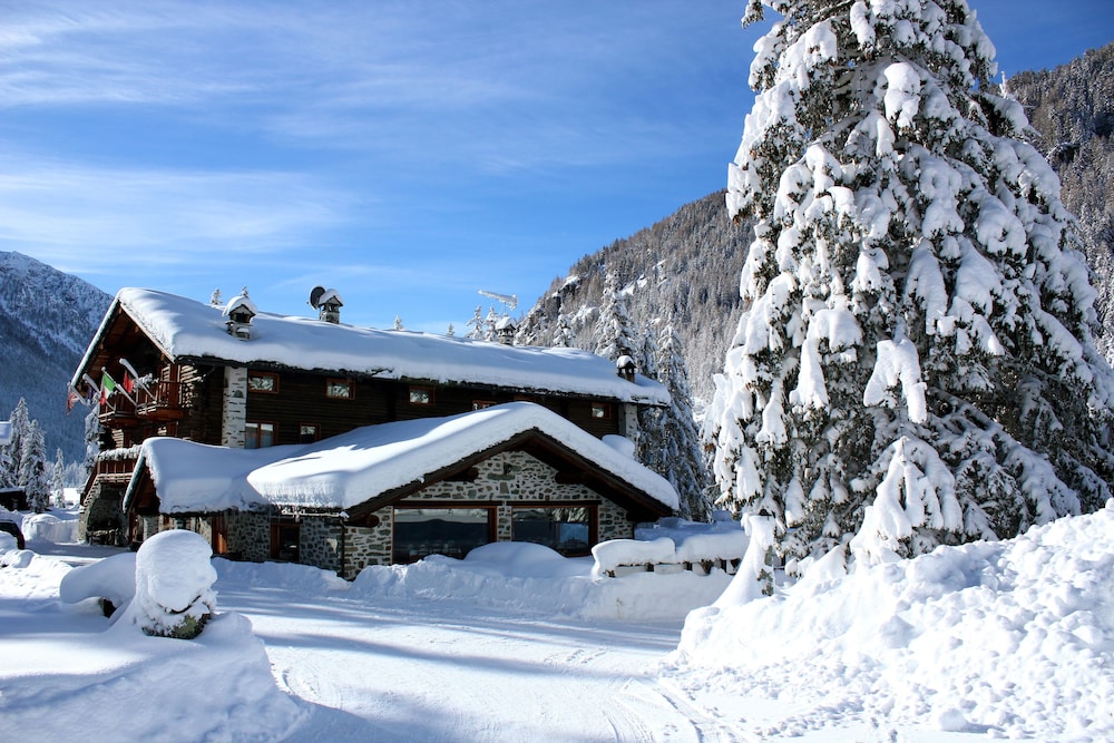 

Roma - Champoluc - Hotel Petit Tournalin
