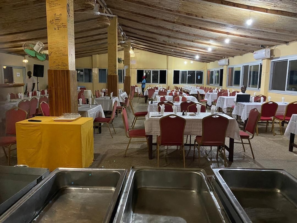 

Napoli - Dakar, Senegal - Hotel & Campement du Lac Rose
