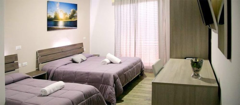 

Bari - Taormina - ChrisMare Hotel